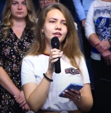 Сегодня Бог проснулся на рассвете...